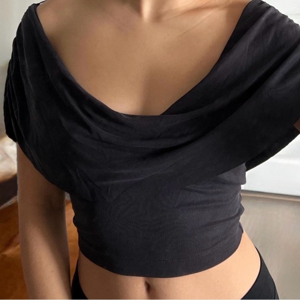 URBAN OUTFITTERS cowl neck drapey off shoulder crop top nwot